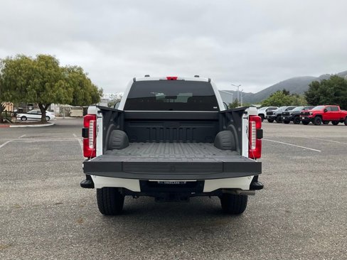 Used 2025 Ford F350 Lariat w/ Black Appearance Package image 11