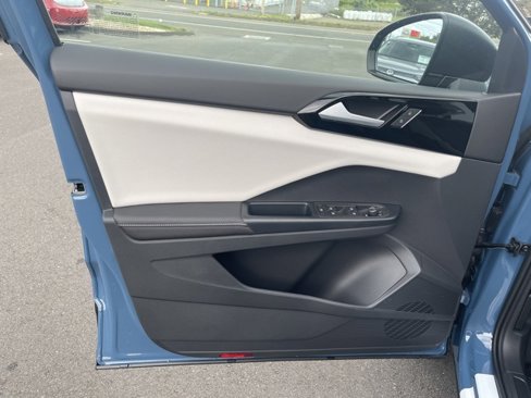 New 2025 Volkswagen Taos S image 17