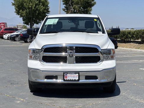 Used 2022 RAM 1500 Classic SLT image 2