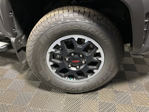 New 2025 Toyota Tacoma TRD Off-Road image 36