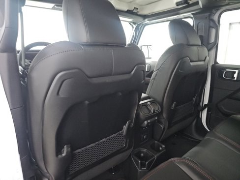 New 2025 Jeep Gladiator Rubicon w/ Safety Group image 18