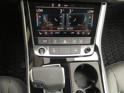 New 2025 Audi Q8 Premium Plus image 23
