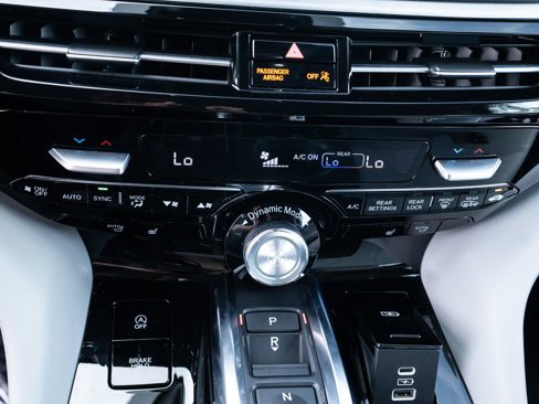 Certified 2025 Acura MDX w/ Technology Package image 36