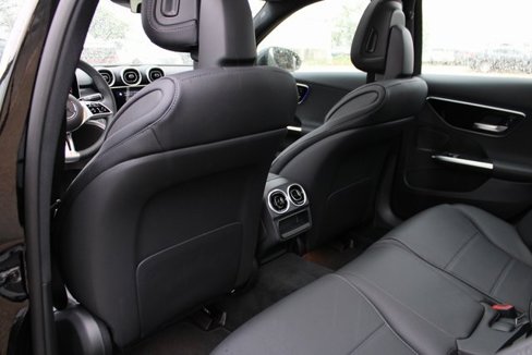 New 2025 Mercedes-Benz C 300 4MATIC Sedan image 31