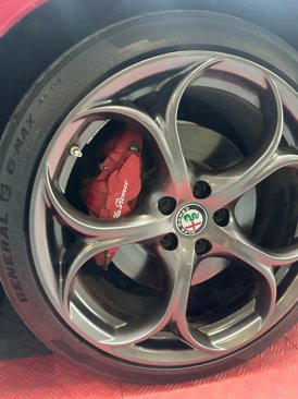 Used 2018 Alfa Romeo Giulia Ti Sport w/ Quick Order Package 22U Sport image 44