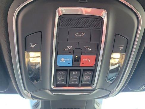 New 2025 Jeep Wagoneer Launch Edition image 31