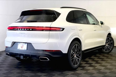 New 2026 Porsche Cayenne image 7