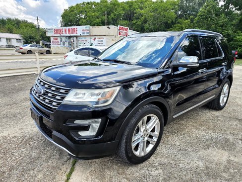 Used 2016 Ford Explorer XLT w/ Equipment Group 202A image 3