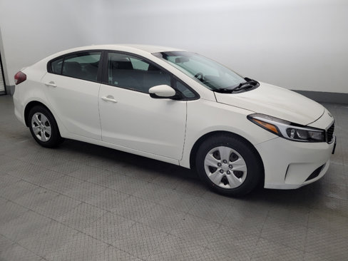 Used 2018 Kia Forte LX image 11
