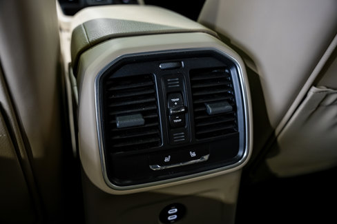 Used 2023 Porsche Macan S image 38