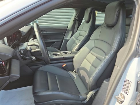 Certified 2025 Porsche Taycan 4S image 5