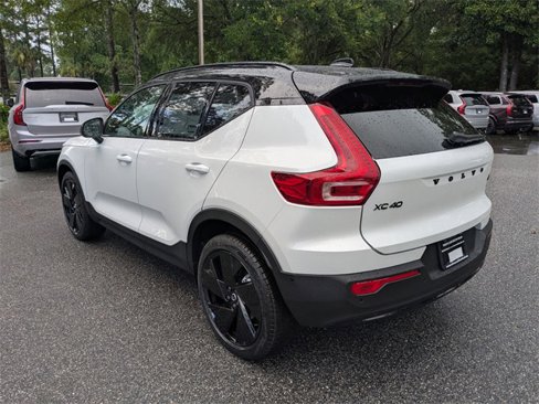 New 2026 Volvo XC40 B5 Ultra image 6