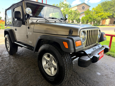 Used 2005 Jeep Wrangler X w/ Tire & Wheel Group (Ecco) image 31