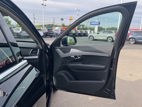 Certified 2025 Volvo XC90 B5 Core image 36