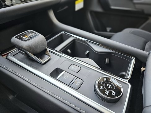 New 2025 Nissan Pathfinder SV w/ Cargo Package image 19