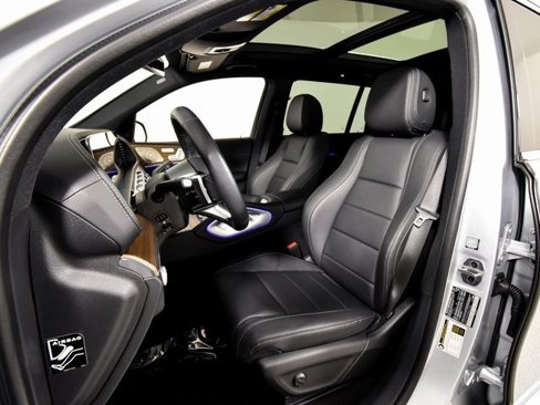 Certified 2025 Mercedes-Benz GLS 450 4MATIC image 16