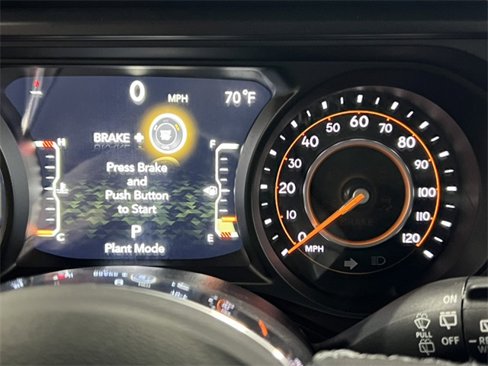 New 2025 Jeep Wrangler Sahara image 15