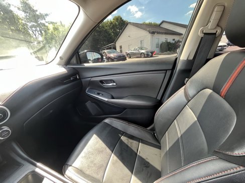 Used 2024 Nissan Sentra SR w/ SR Premium Package image 15