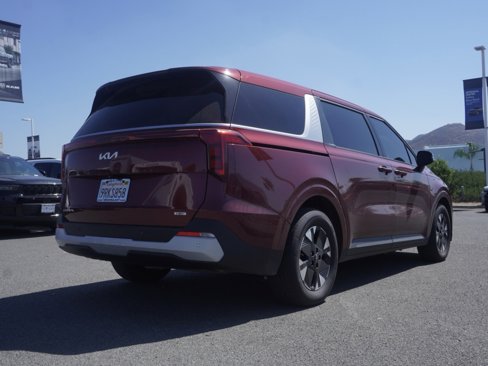 Used 2025 Kia Carnival LXS image 4
