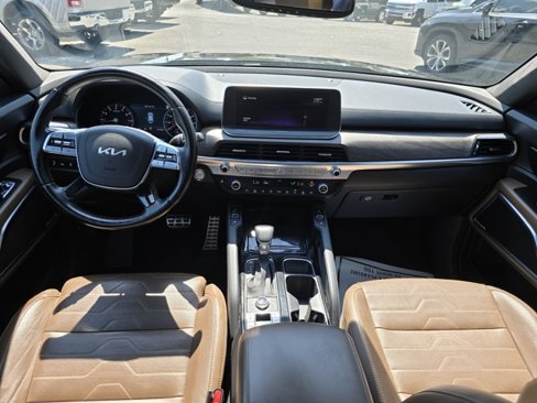 Used 2022 Kia Telluride SX w/ SX Prestige Package image 8