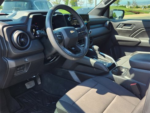 Used 2024 Chevrolet Colorado W/T image 8