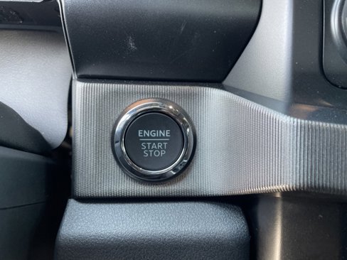 New 2025 Ford F250 Platinum w/ FX4 Off-Road Package image 15