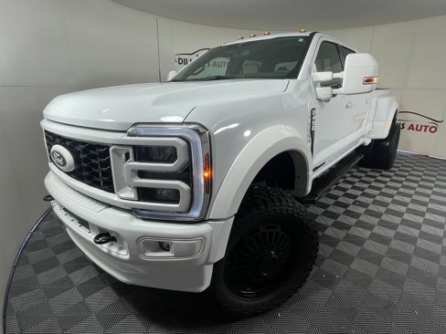 Used 2025 Ford F450 Lariat w/ FX4 Off-Road Package image 1