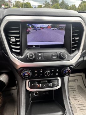 Used 2023 GMC Acadia SLT image 27