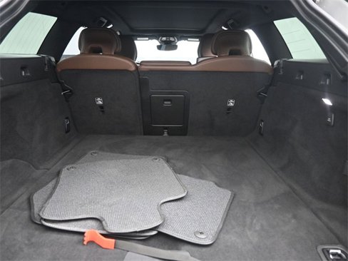 Used 2024 Volvo V90 B6 Cross Country Ultimate image 33