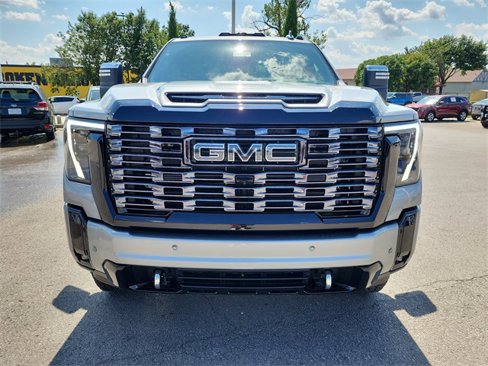 New 2026 GMC Sierra 2500 Denali Ultimate image 12