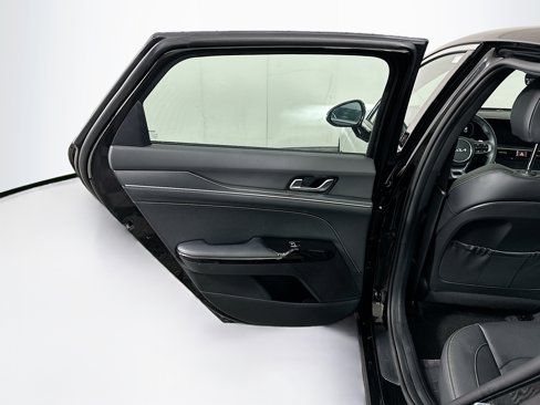 Used 2025 Kia K5 GT w/ GT1 Package image 28