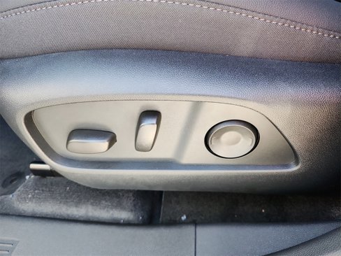 New 2026 Chevrolet Equinox LT w/ Convenience Package II image 22
