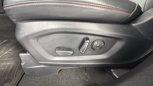 Used 2025 Ford Explorer ST image 11