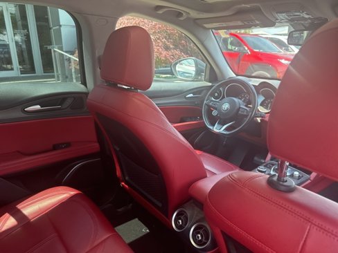 Used 2020 Alfa Romeo Stelvio Ti w/ Active Blind Spot Package image 24