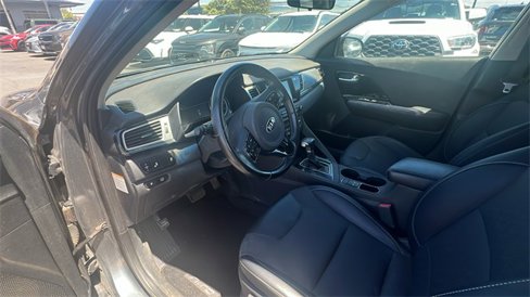 Used 2017 Kia Niro EX image 12