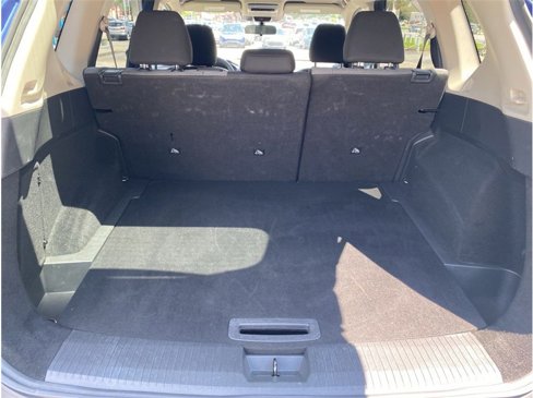 Used 2023 Nissan Rogue SV image 34