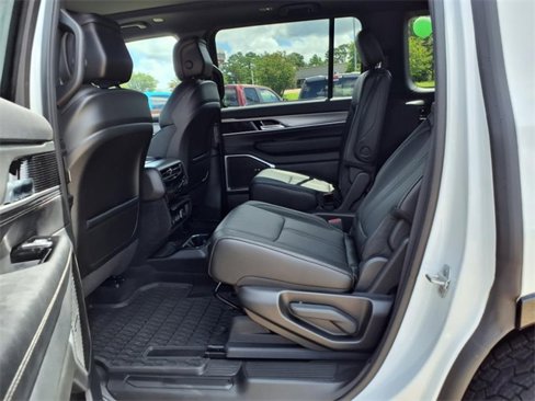 New 2025 Jeep Wagoneer Series II image 16