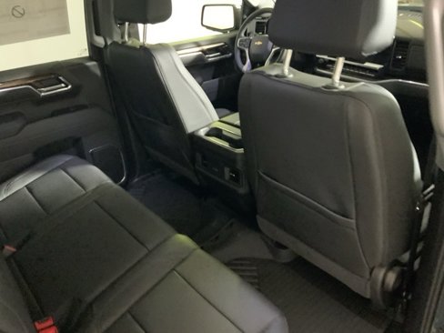 New 2025 Chevrolet Silverado 1500 LT image 38