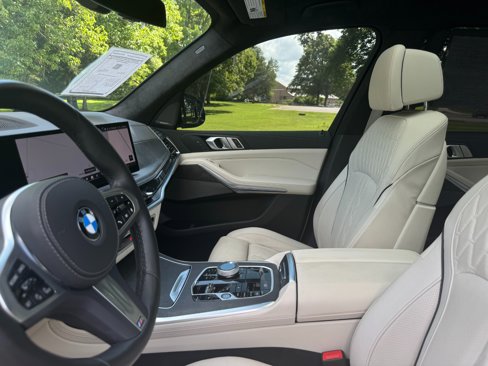 Used 2025 BMW X7 xDrive40i w/ M Sport Package image 38