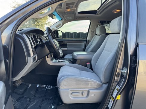 Used 2014 Toyota Sequoia SR5 image 41