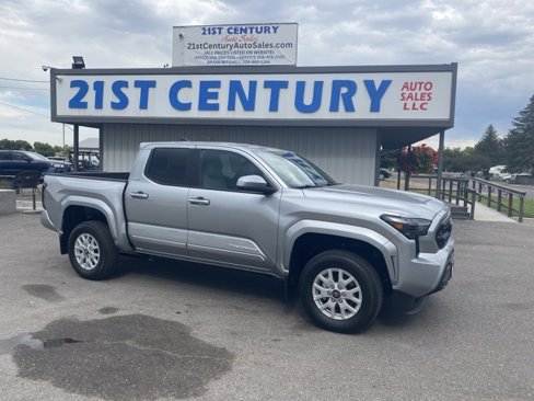 Used 2025 Toyota Tacoma SR5 image 1