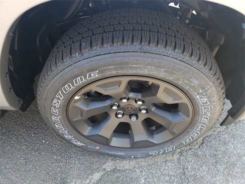 New 2025 RAM 1500 4x4 Crew Cab image 20