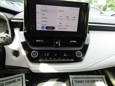Used 2023 Toyota Corolla SE w/ SE Premium Package image 20