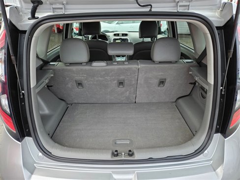 Used 2016 Kia Soul EV + w/ Sun & Fun Package image 9