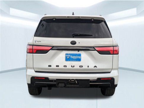 Used 2024 Toyota Sequoia Platinum image 5
