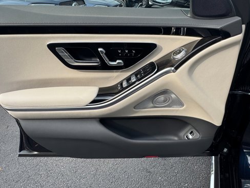New 2026 Mercedes-Benz S 500 4MATIC image 4