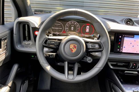 New 2026 Porsche Cayenne GTS image 7