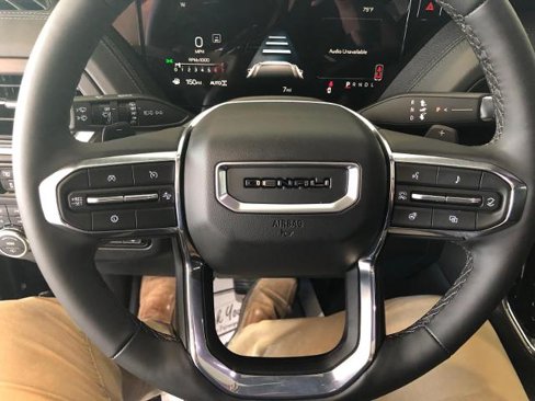 New 2025 GMC Yukon Denali w/ Sun & Power Step Package image 27