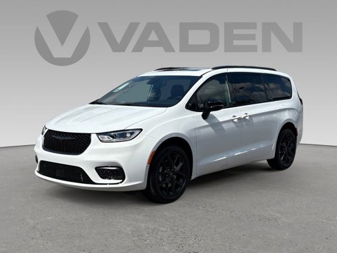 New 2026 Chrysler Pacifica Limited image 28