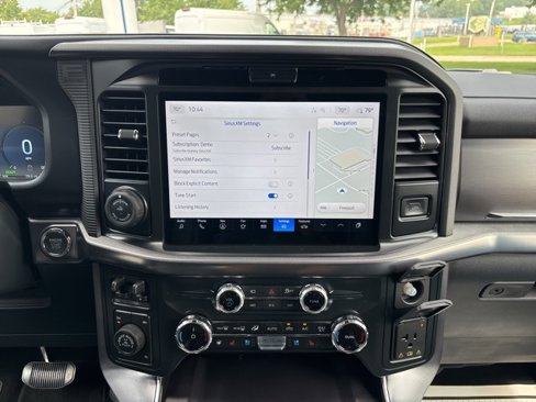 New 2025 Ford F150 Platinum w/ Equipment Group 702A High image 13
